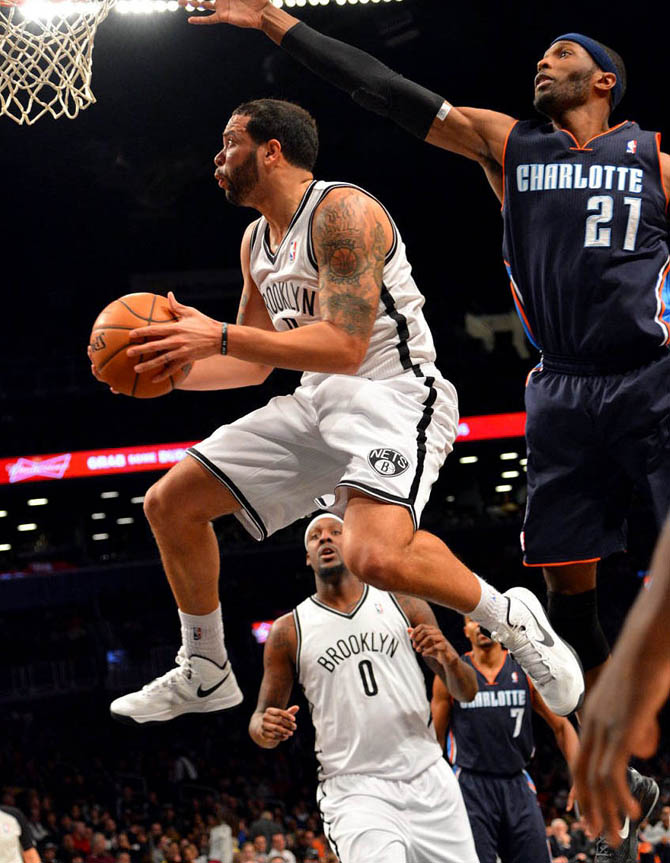 deron williams #8 swingman performance white jerseys